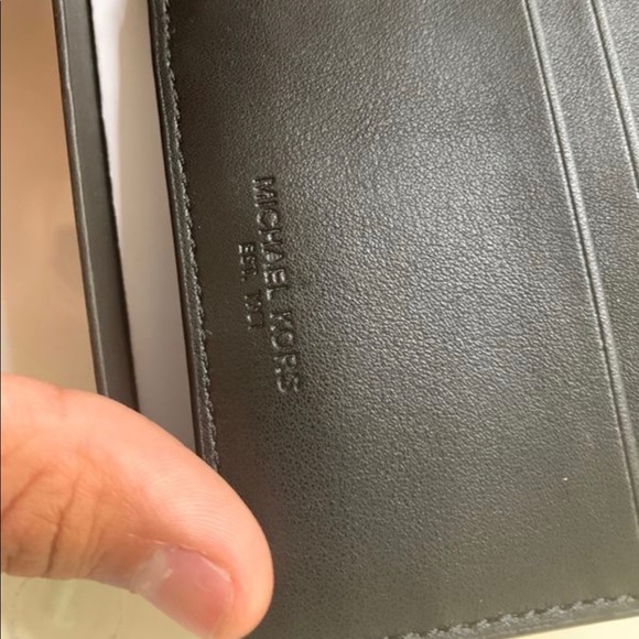 Michael Kors Wallets Men - Picture 3 of 6
